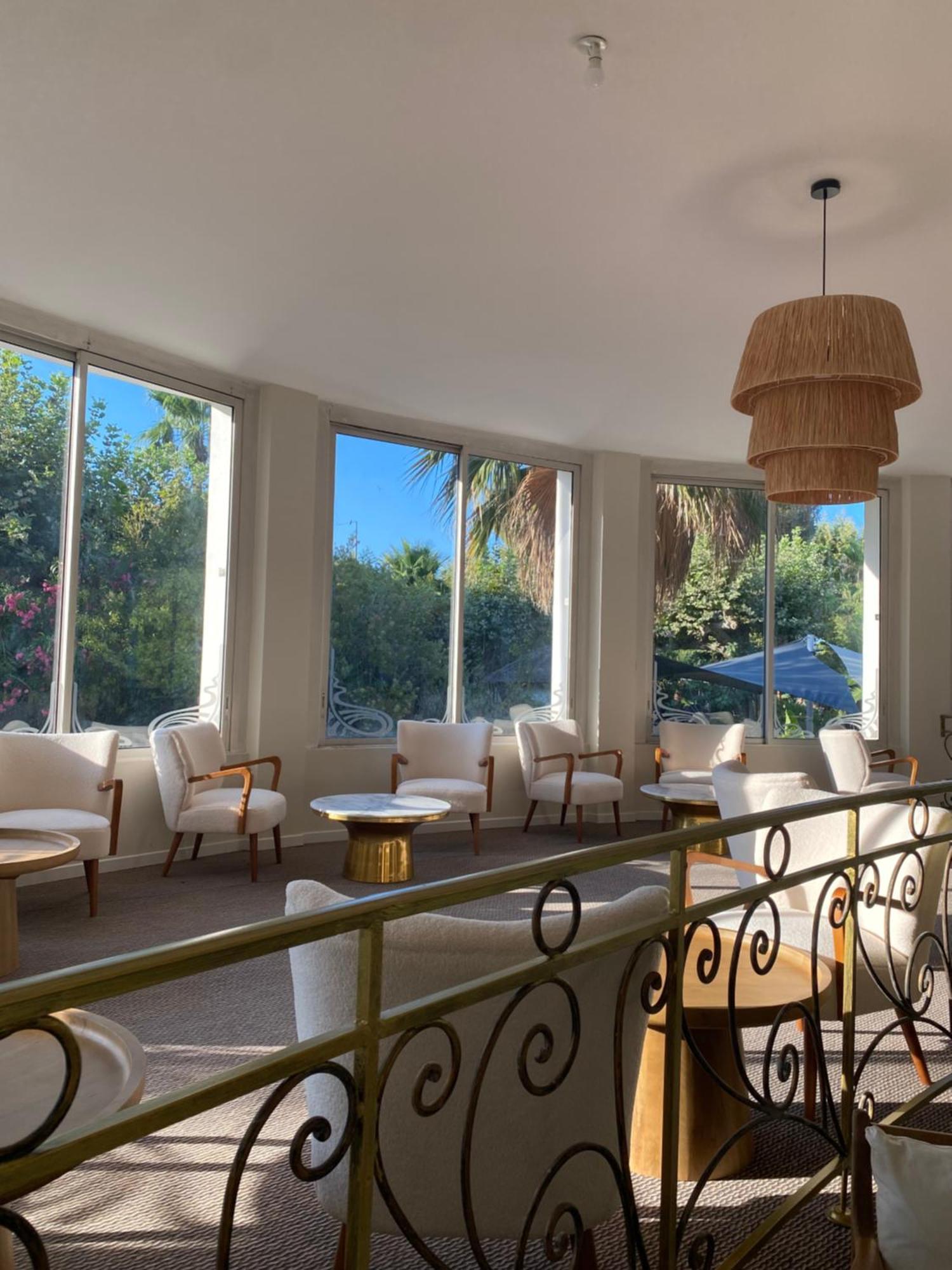 Adonis Grand Des Bains Hotel