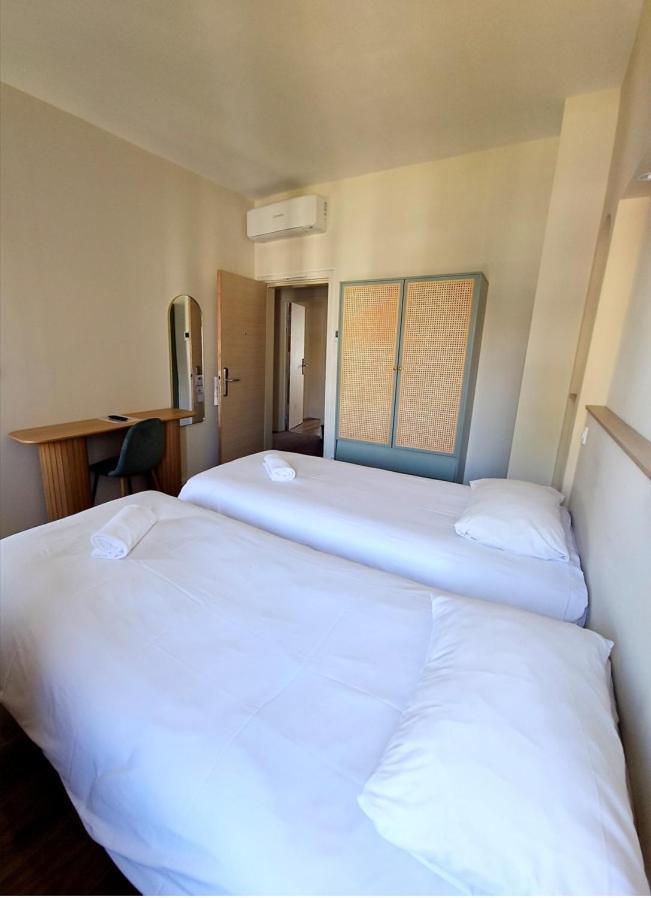 Adonis Grand Des Bains Sanary-sur-Mer