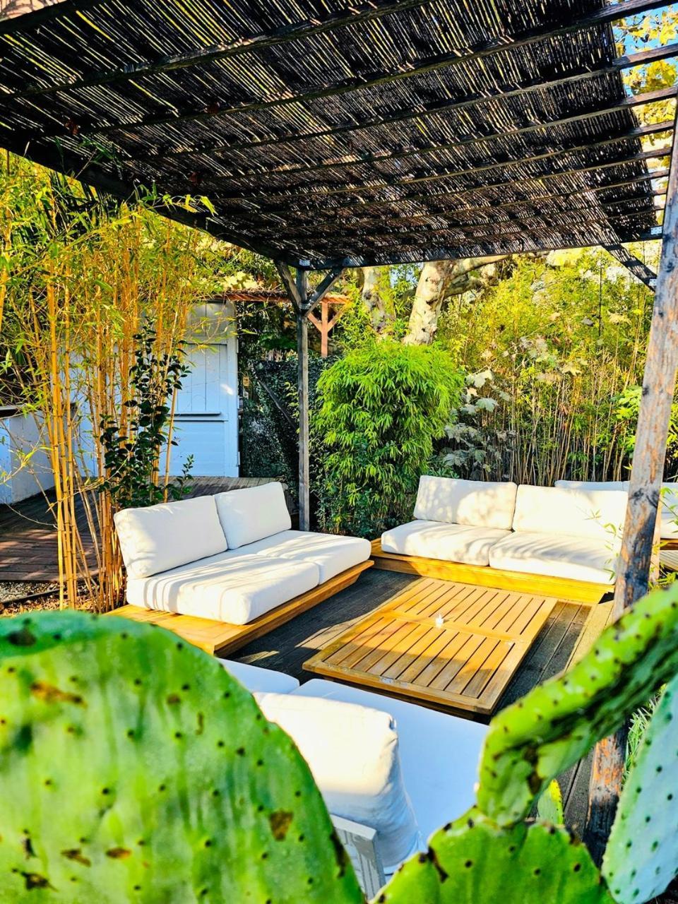 Adonis Grand Des Bains 2* Sanary-sur-Mer