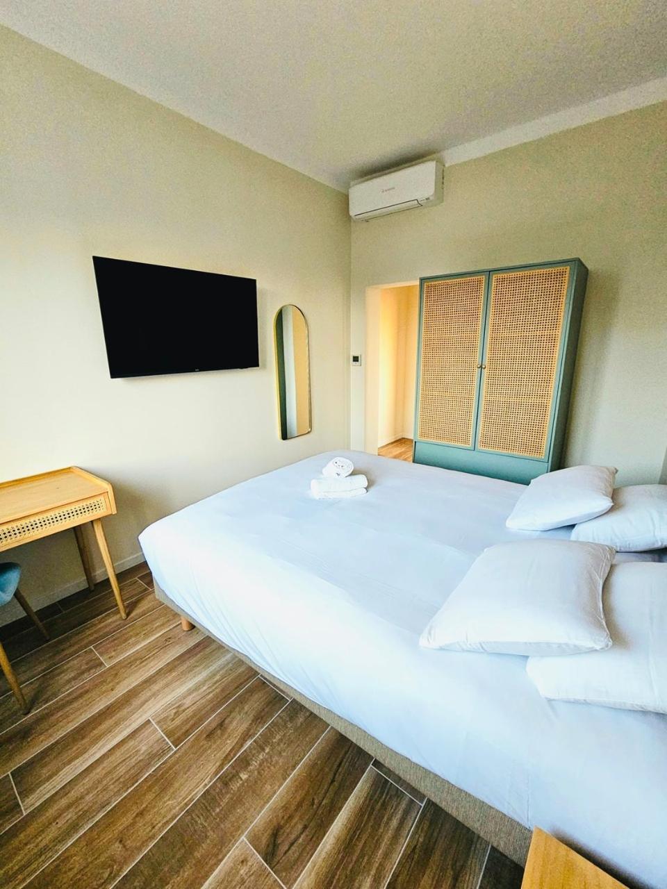 Hotel Adonis Grand Des Bains 2*