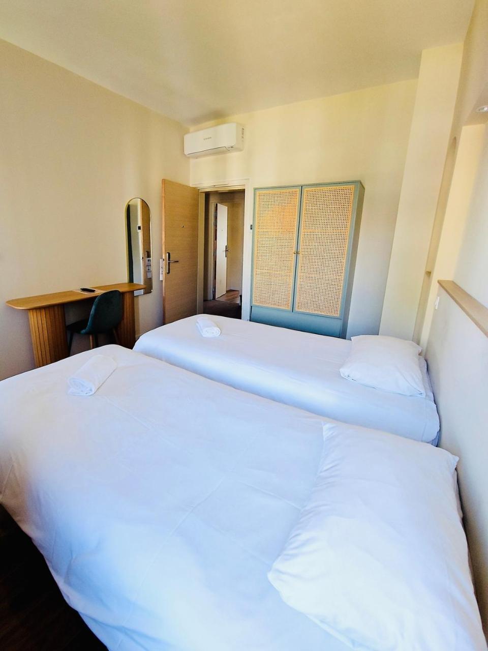 Adonis Grand Des Bains